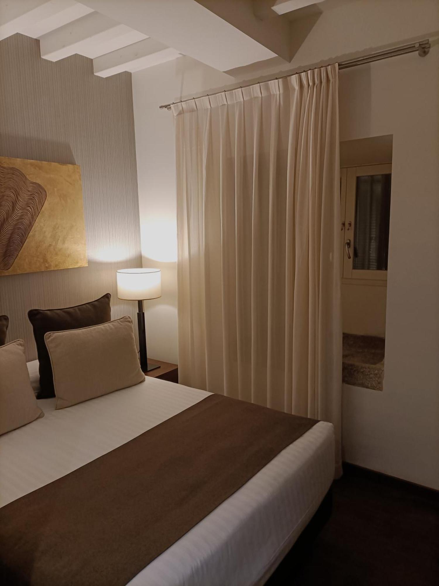 Carris Casa De La Troya Hotel ซานติอาโก เด กอมโปสเตลา ภายนอก รูปภาพ